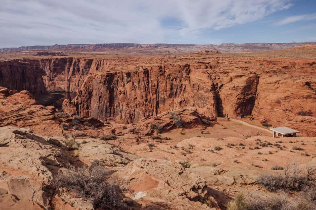 Hiking in Page, AZ, down to the Glen Canyon Dam Overlook