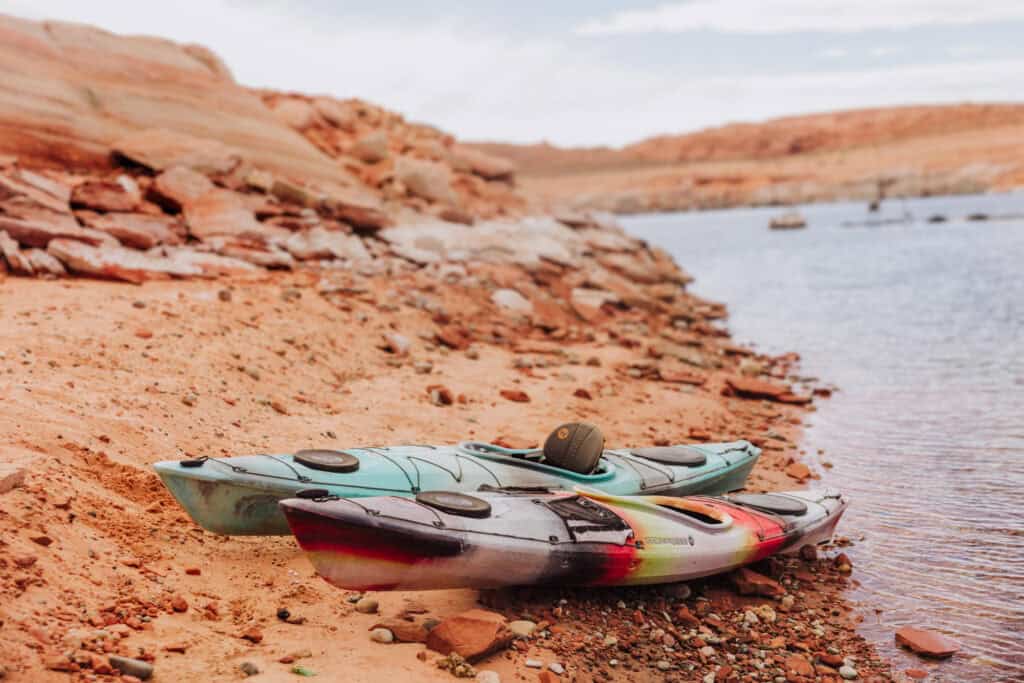 Kayak tour of Lake Powell into Antelope Canyon