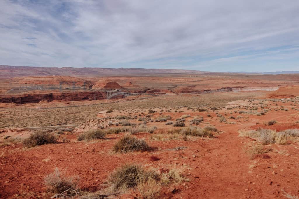 Rim View Trail hiking in Page, Arizona