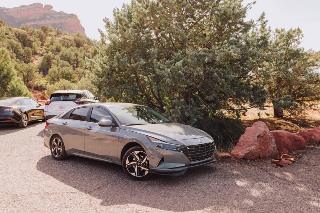 Parking at Devil's Bridge Trailhead