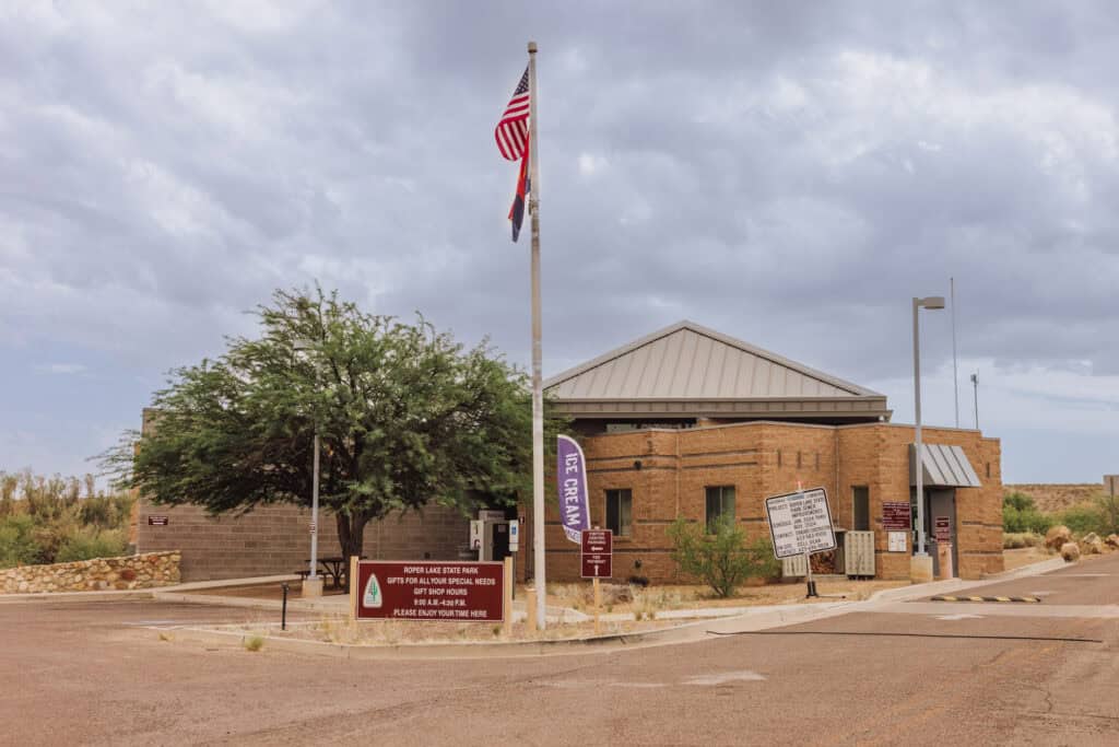 Entrance to Roper Lake