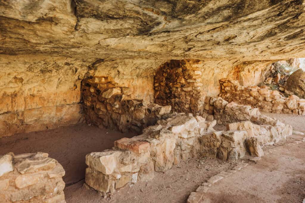 Rooms in the cliffs at Walnut Canyon