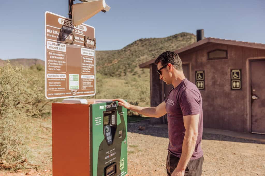 Paying to park to hike to the crack at Wet Beaver Creek